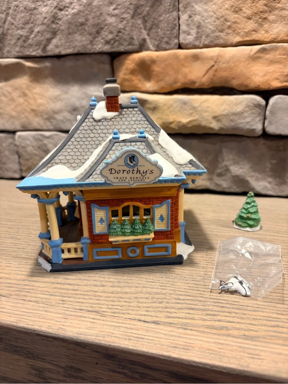 Department 56-Christmas in the City-Dorothy's Skate Rentals & Lessons Shop